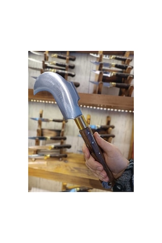 Minik Baltalı Tahra Minik Baltalı Tahra