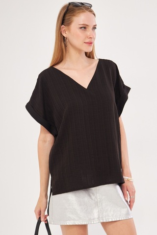 Armonika Kadın Siyah V Yaka Yanları Yırtmaçlı Arkası Uzun Duble Kol Detaylı Oversize Bluz Arm-24y001074