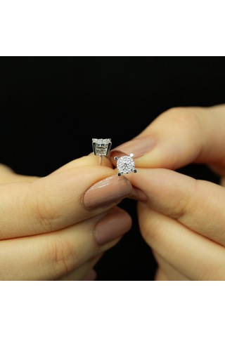 Lova 1 Karat Tektaş Görünümlü Pırlanta Küpe - 3020001