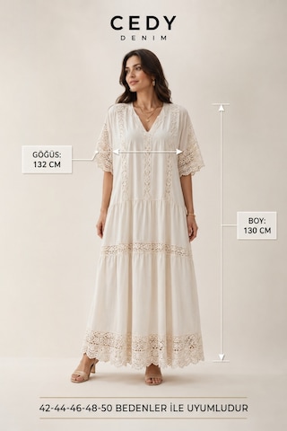 Cedy Denim Cedy Denım - Büyük Beden Fisto İşlemeli Şile Bezi Bohem Uzun Elbise V Yaka Püskül Detaylı Yazlık Maxi Elbise O3001 Beyaz-300