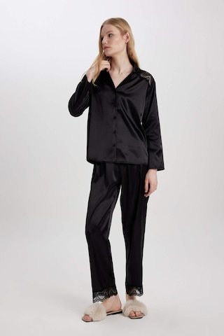 DeFacto Regular Fit Uzun Kollu Saten Casual Pijama Üstü-Fall in Love B6198AX24SPBK27