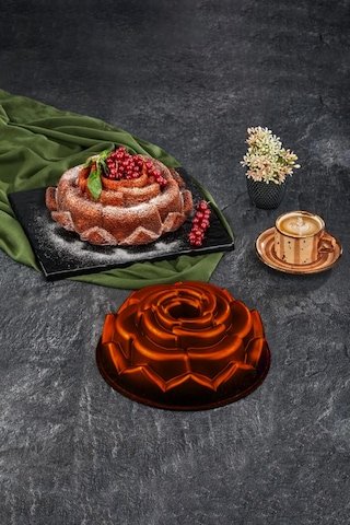 Gül Desenli Kek Kalıbı