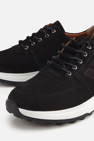 Yaya Erkek Siyah Nubuk Deri Bağcık Detaylı Sneaker
