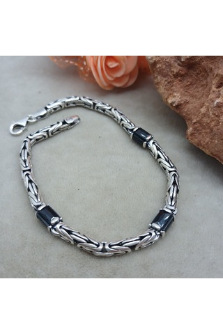 Bir Gümüş Aşkı 925 Ayar Gümüş Siyah Taşlı 4 Mm Kral Bileklik