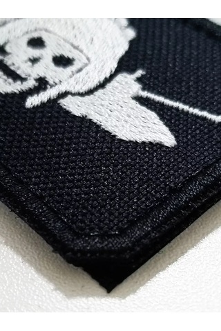 Foto Prınt Cırtcırtlı Armalı Rusya Federasyonu Silahlı Kuvvetleri Zırhlı Birlikler Tankçu Parçası 246057140