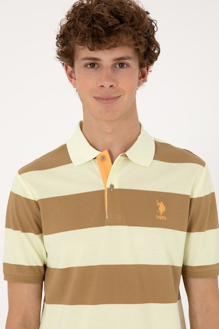 U.S. Polo Assn. Erkek Regular Fit Haki Polo Yaka Çizgili Tişört 50306827-VR027