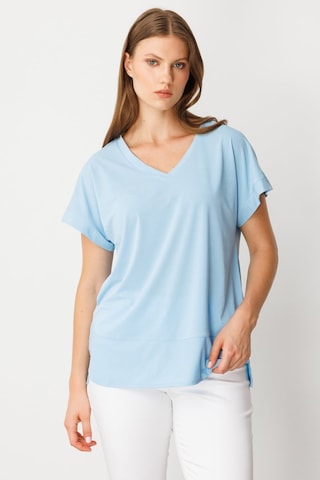 On Kadın Büyük Beden V Yaka Parçalı T-shirt 71476 Açık Mavi
