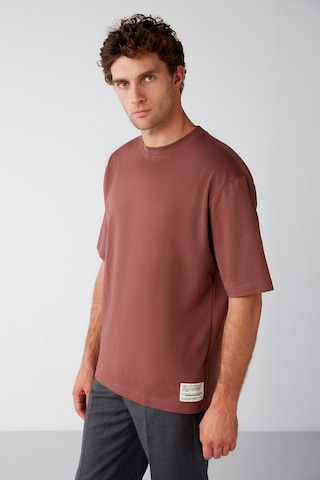 Grimelange Joel  Erkek %100 Organik Pamuklu Kalın Kumaşlı Özel Dokulu Etiket Detaylı Oversize Bordo T-shirt