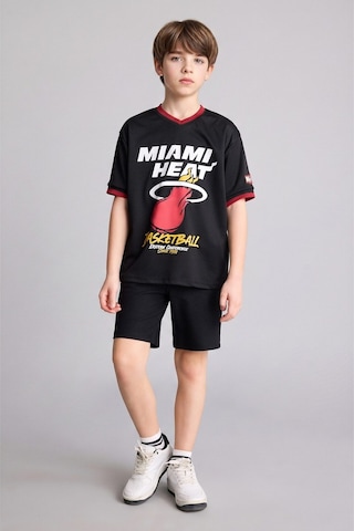 Defacto Nba Mıamı Heat New Regular Fıt V Yaka Mesh Forma Kumaş Kısa Kollu Tişört Erkek Çocuk H2897a826hsbk81 Siyah-bk81