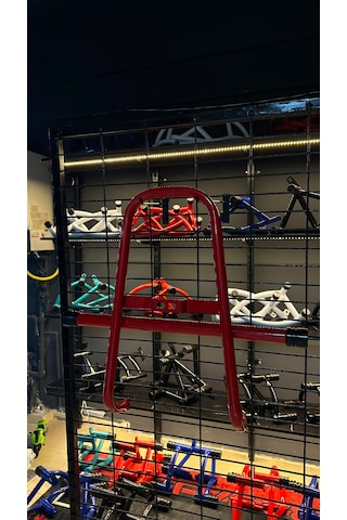 Benelli 125 S Stunt Demiri Kırmızı