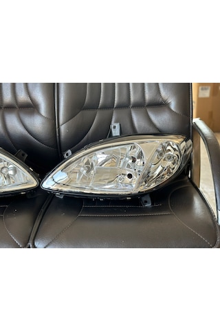 Mercedes Vito 639 Far Sağ