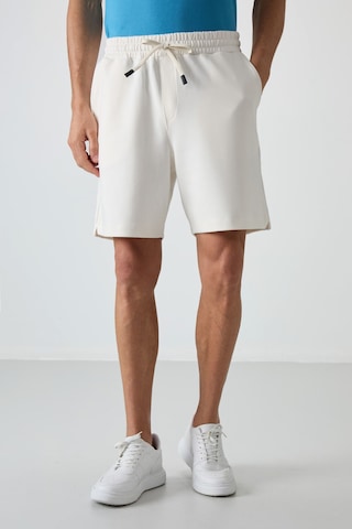 Air Jones Tommy Life Ekru Pamuklu Kalın Yumuşak Dokulu Comfort Fit Basic Erkek Şort - 81274 Ekru
