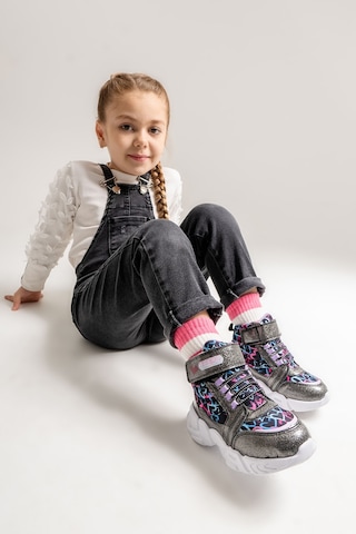 Mnpc Kız Çocuk Platin Suya Dayanıklı Anatomik Günlük Bot 25k2b11049483 Platin