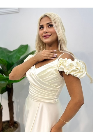 E&a Eren Abiye Madonna Yaka Derın Yırtmaclı Saten Abıye Ekru