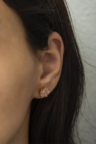 Pembe Zirkon Taşlı Lotus Çiçeği Kadın Küpe Altın