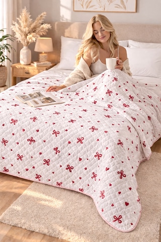 Laila Kapitone Pamuklu Çift Kişilik 200 X 230 Cm Çok Amaçlı Yatak Örtüsü / Pike Kırmızı