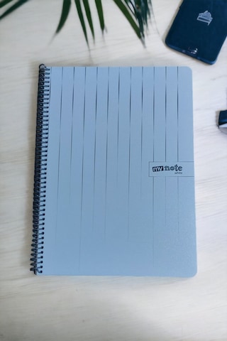 A4 Beyaz Kapak Kareli Defter 80 Yaprak Telli Plastik Kapak 1
