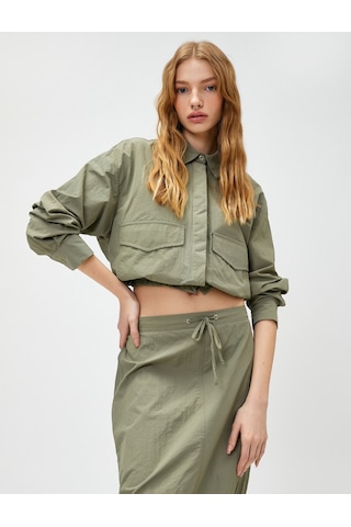 Koton Crop Gömlek Uzun Kollu Cep Detaylı Beli Lastikli Düğmeli Haki 3sal60142ıw 3SAL60142IW858 Haki