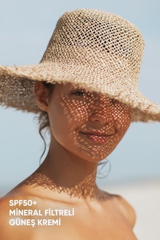 Dermoskin Bluage+ Mineral Filtreli Koruyucu Güneş Kremi SPF50+ 30 ML