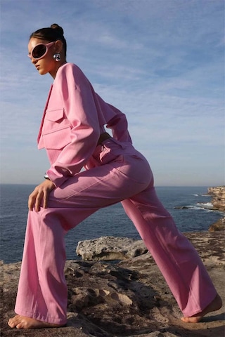 By Dyln Şık Pink Pinstripe Hendrix Pantolon - Mid Rise, Kesik Bel Detayı İle Rahat Fit Pembe