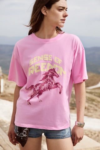 Grımelange Iratı Kadın Yumuşak Kumaşlı %100 Organik Pamuklu Baskı Detaylı Oversize Pembe T-shirt