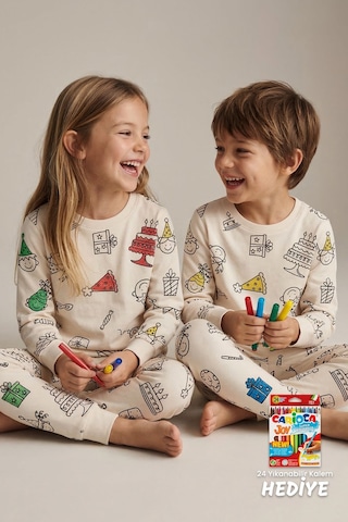 Zuzunga Boyanabilir Doğum Günü Temalı Çocuk Pijama Takımı Yıkanabilir 24-lü Kalem Hediyeli Ekru
