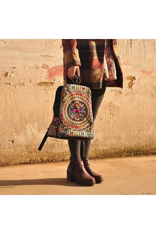 Yogodlns Vintage Sanatsal Tasarım Kadın Kanvas Sırt Çantaları El Yapımı Çiçek Nakış Büyük Kapasiteli Sırt Çantası Okul Çantası Seyahat Omuz Çantaları Çok Renkli