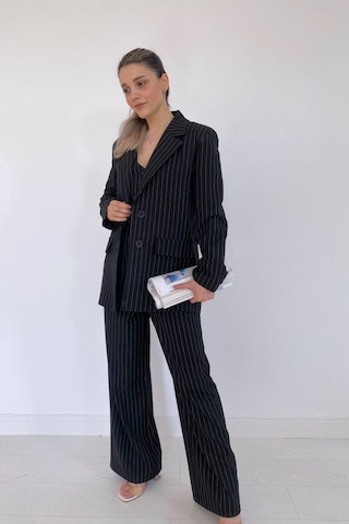 Siyah Çizgili Ceket - Yelek Ve Pantolon Takım Siyah