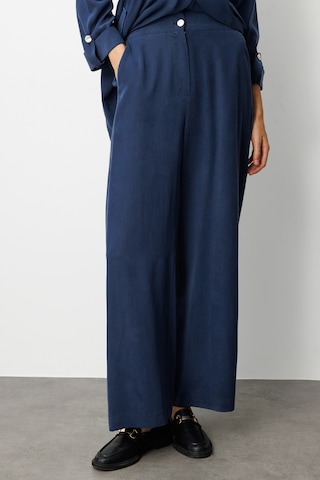 Mizalle Geniş Paça Beli Lastikli İndigo Mavi Cupro Pantolon Indigo