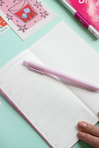 Sgirls- Sert Kapak Planlayıcı Defter 8,5x18,5 Cm , 100 Gr. 80 Yaprak Ivory. Pembe