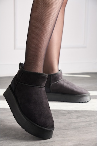 400U Kalın Taban Ultra Mini Süet Günlük Kadın Bot – Siyah