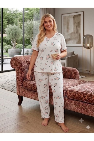 Büyük Beden Kısa Kol Pamuklu Ultrasoft Likralı Kapri Pijama Takımı 8624 Ekru