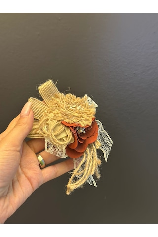 Çiçekli Tasarım Broş Yaka İğnesi G,y,m Aksesuarı 9 x 6 CM Renkli