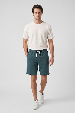 Tommy Life Orman Yeşili Standart Fit Basic Arka Cepli Erkek Şort - 81314 Yeşil