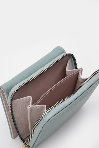 Çiçek Detaylı Cüzdan Mint Siyah