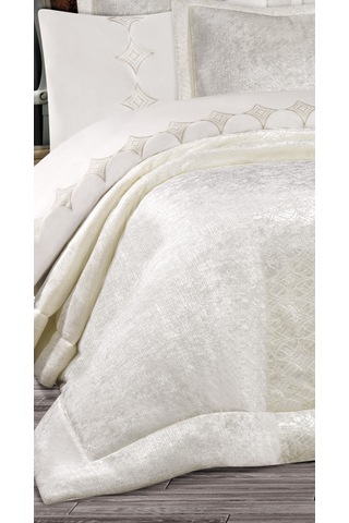Goldroom Home Venessa 10 Parça Nakışlı Nevresim Takımlı Çeyiz Seti. Krem