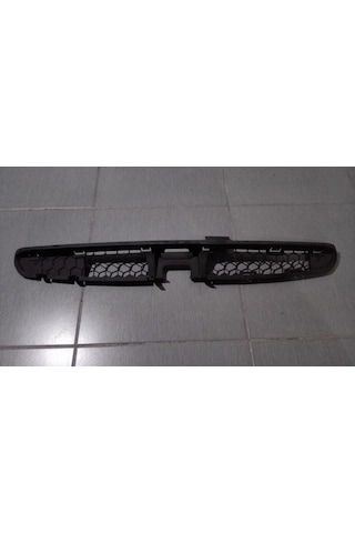 Renault Clio Symbol Ön Tampon Izgarası 8200050533