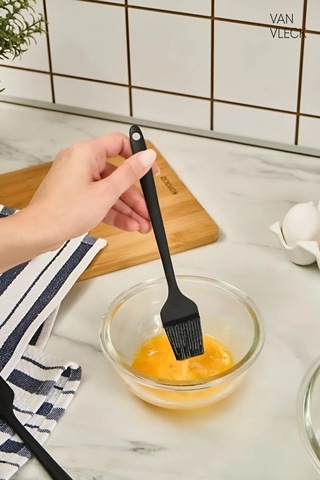 6 Lı Silikon Mutfak Seti Kaşık , Spatula , Fırça Ve Sıyırma Spatulası Isıya Dayanıklı Siyah