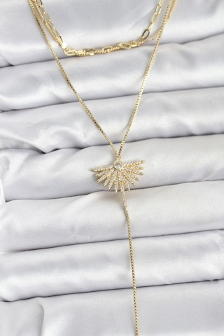 Zarif Boyunlar İçin Golden Pirinç Zirkonlu Yelpaze Üçlü Kombin Y Kadın Kolye Standart