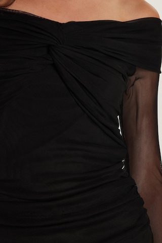 Tudors Kadın Slim Fit Dar Kesim Uzun Kollu Straplez Tül Detaylı Siyah Elbise-34688 Siyah