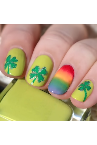 St. Patrick Günü Dört Yapraklı Yonca Gökkuşağı Giyilebilir Tırnaklar Gümüş Simli Basit Parlak Tırnak Sanatı 24 Adet Sahte Tırnak Araçlar Dahil Ys557