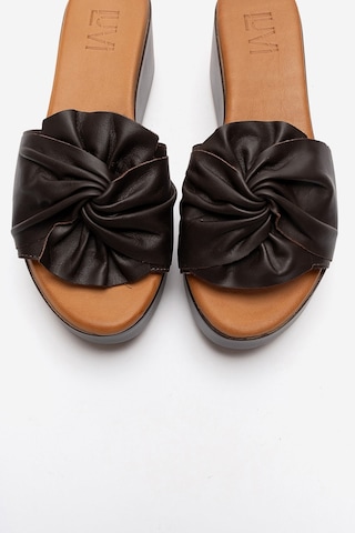 Luvishoes Jeff Kahverengi Cilt Hakiki Deri Fiyonklu Kadın Dolgu Topuklu Terlik