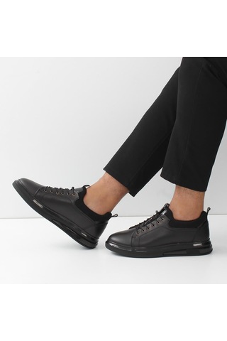 Erkek Siyah Bağcıklı Kalın Tabanlı Deri Sneaker