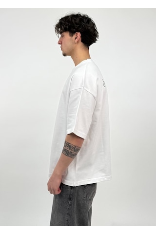 Zaee À Propos Minimal Baskılı Oversize Tişört Beyaz
