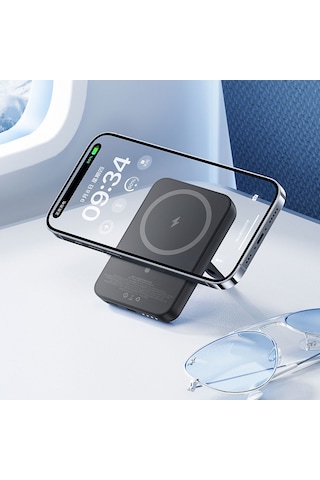 Magsafe Powerbank Benks Mp09 Magnetik Standlı İnce Tasarımlı Powerbank 6000mah 5w Siyah