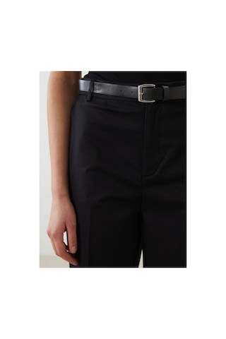 LC Waikiki Lcw Beli Kemerli Havuç Kesim Kadın Pantolon New Black
