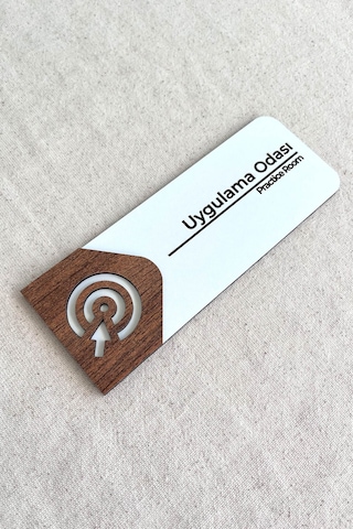 Uygulama Odası Kapı Tabelası Mdf Yönlendirme Levhası 19x7 Cm Çift Katmanlı
