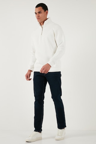 Buratti Pamuklu Regular Fit Normal Bel Boru Paça Jeans Erkek Kot Pantolon 2203C09Parma Lacivert