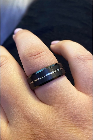 Erkek Siyah Renk Gümüş Çizgi Detay Tungsten Yüzük Siyah