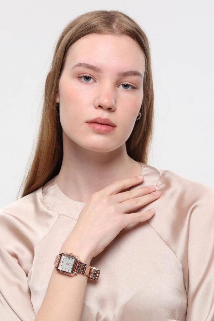 Daisy Rose Kordon Kare Kasa Roma Rakam Kadın Kol Saat Rose Gold